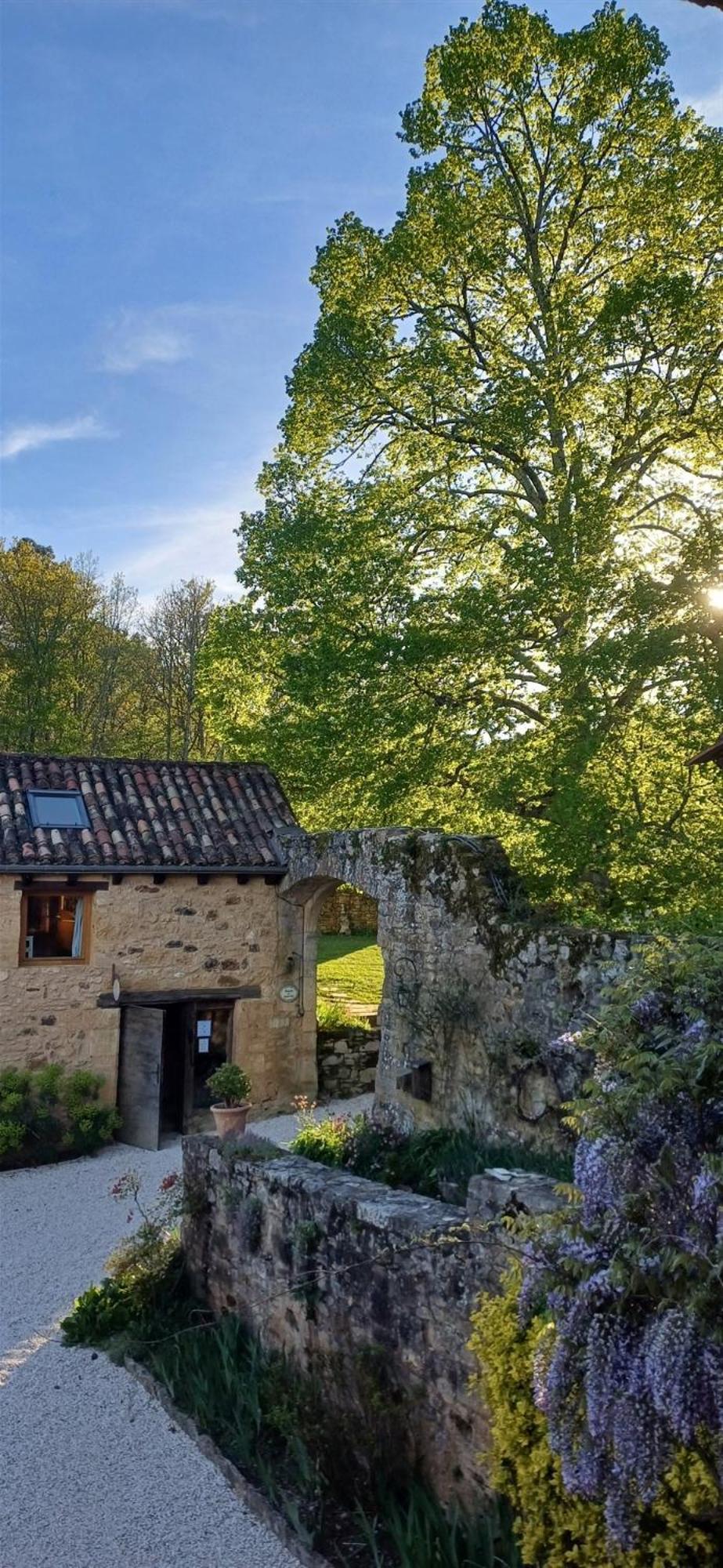 Domaine De Cournet Haut, A 17Th Century Property Set On A Calm, Idyllic Domain With Pool, Tennis, Bikes And More Les Vauries Luaran gambar